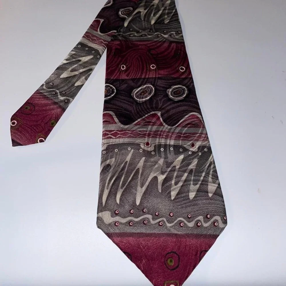 Vtg Albert Nipon‎ Grey and red abstract print 100% silk tie